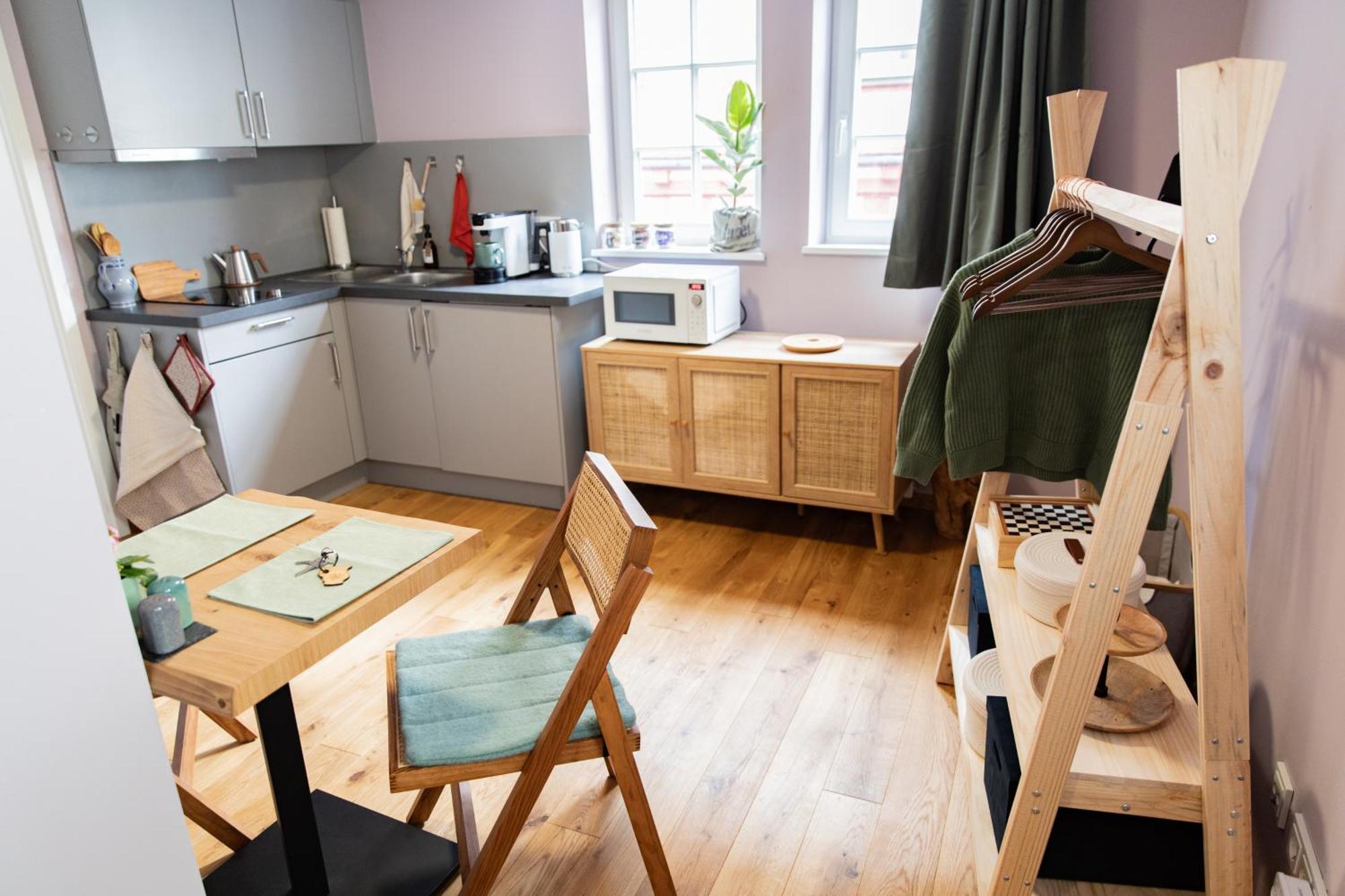 Altstadt Apartment Am Dom Wetzlar, 1 Zi, Kueche, Bad Mit Parkplatz Am Grundstueck Dış mekan fotoğraf