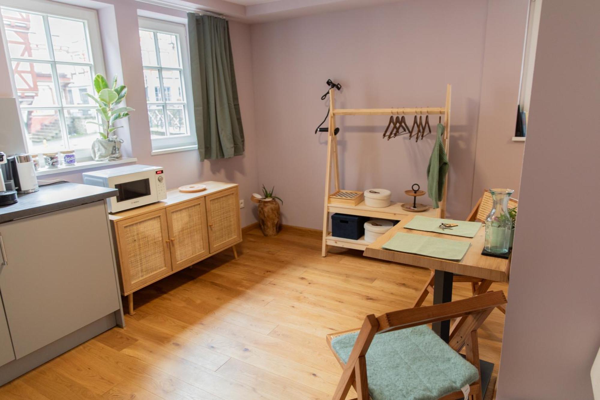 Altstadt Apartment Am Dom Wetzlar, 1 Zi, Kueche, Bad Mit Parkplatz Am Grundstueck Dış mekan fotoğraf