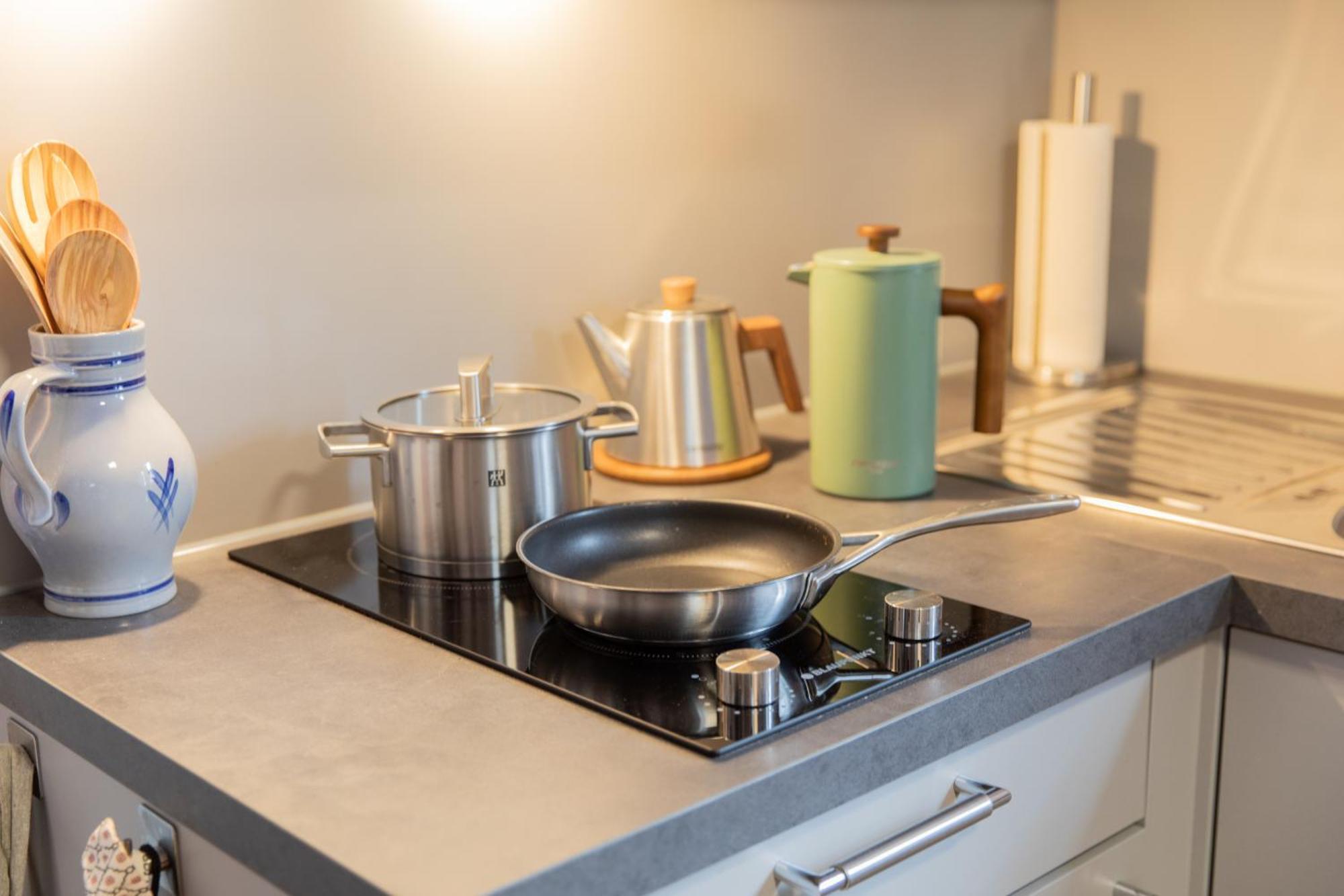 Altstadt Apartment Am Dom Wetzlar, 1 Zi, Kueche, Bad Mit Parkplatz Am Grundstueck Dış mekan fotoğraf