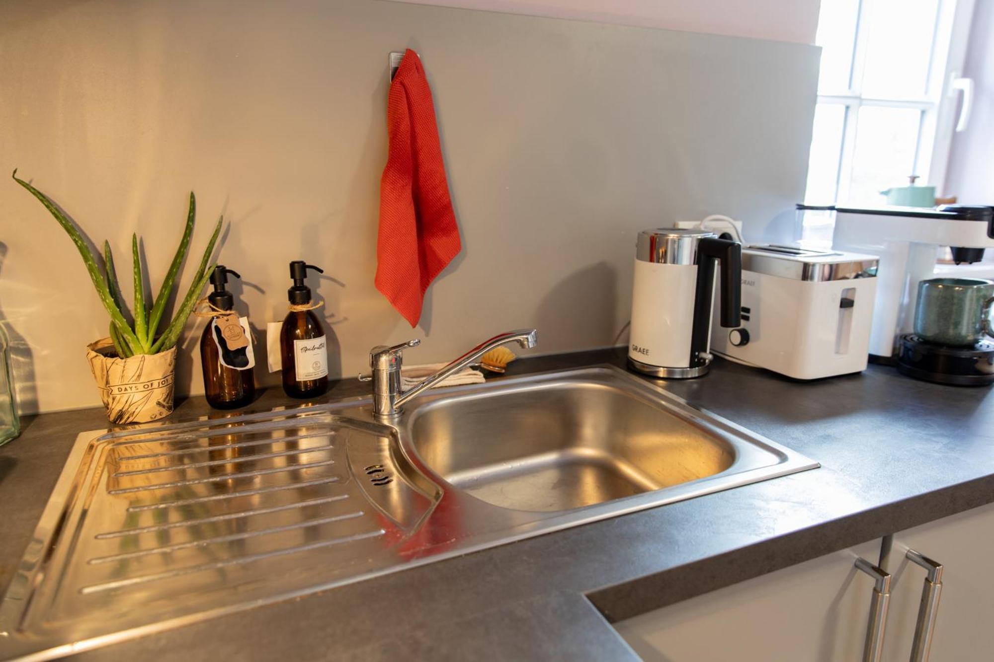 Altstadt Apartment Am Dom Wetzlar, 1 Zi, Kueche, Bad Mit Parkplatz Am Grundstueck Dış mekan fotoğraf